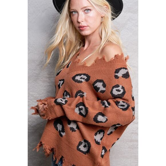 Spotted Distressed Sweater - Picture 3 of 3